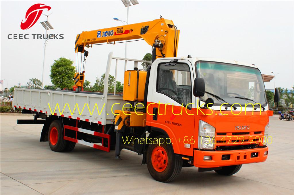 ISUZU 5 T XCMG truck mounted crane