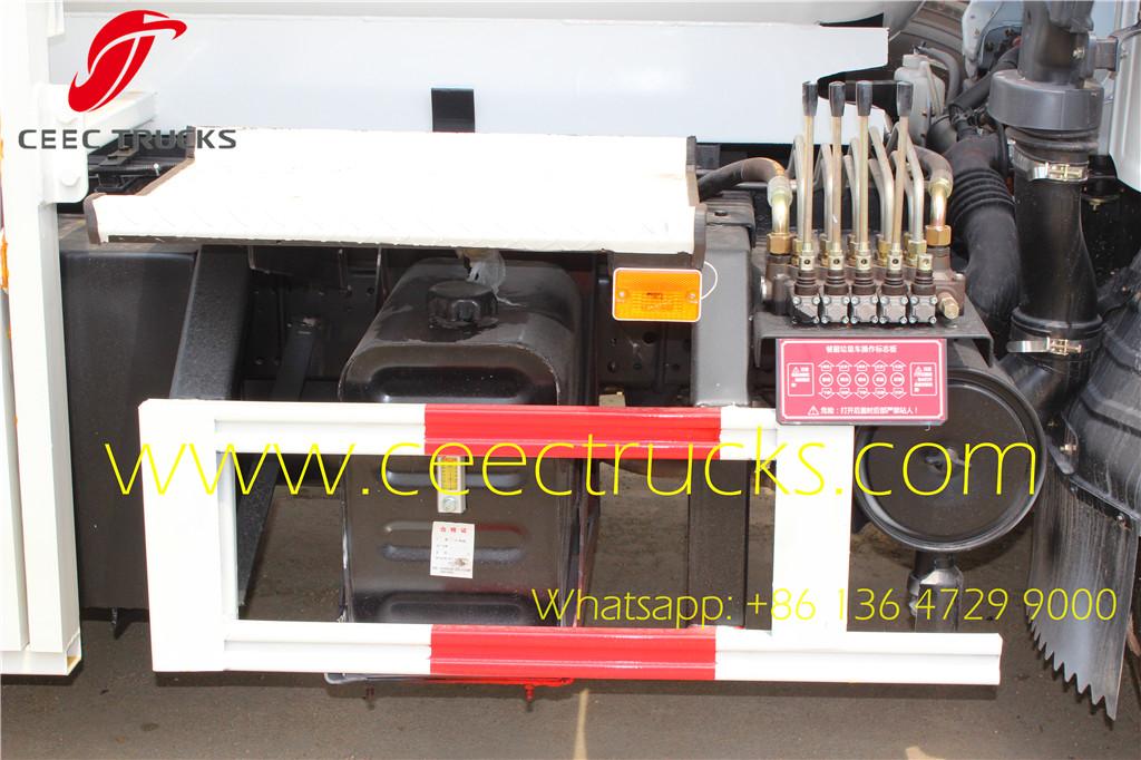 ISUZU 4-5 CBM kitchen garbage trucks price