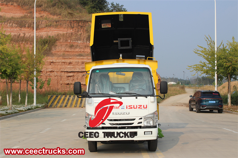 Isuzu 100P road sweeper truck