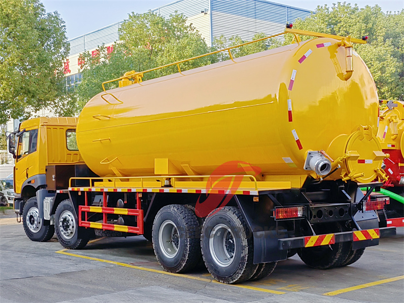 FAW vacuum sewage tankers