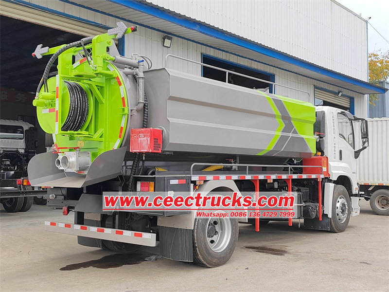 ISUZU combined sewer cleaner