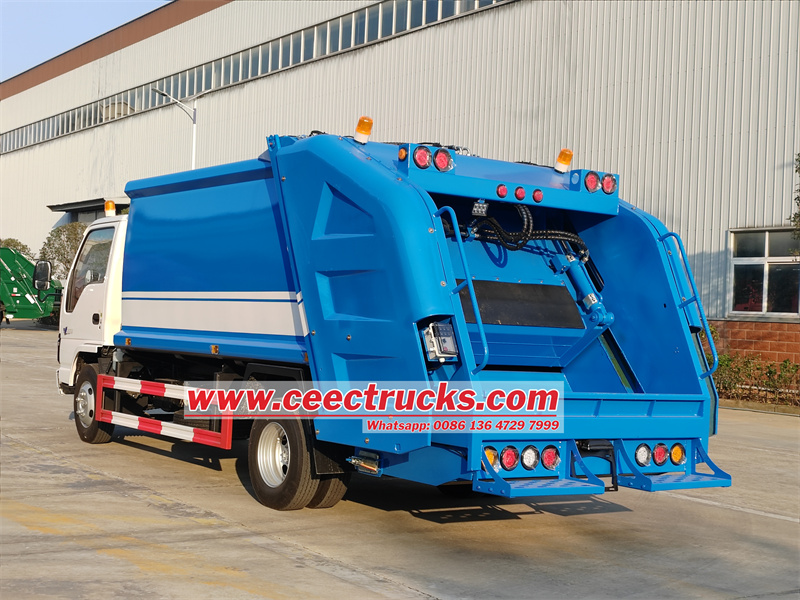 Isuzu 600P 8cbm garbage compactor truck