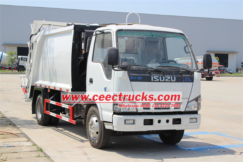 Isuzu NPR 120HP rear loader compactor truck
