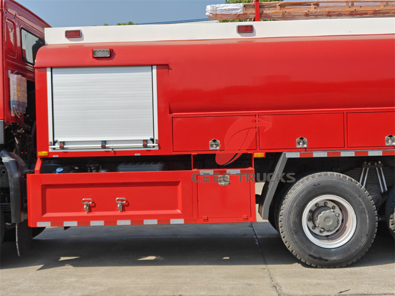 Howo 6x6 fire fighting truck