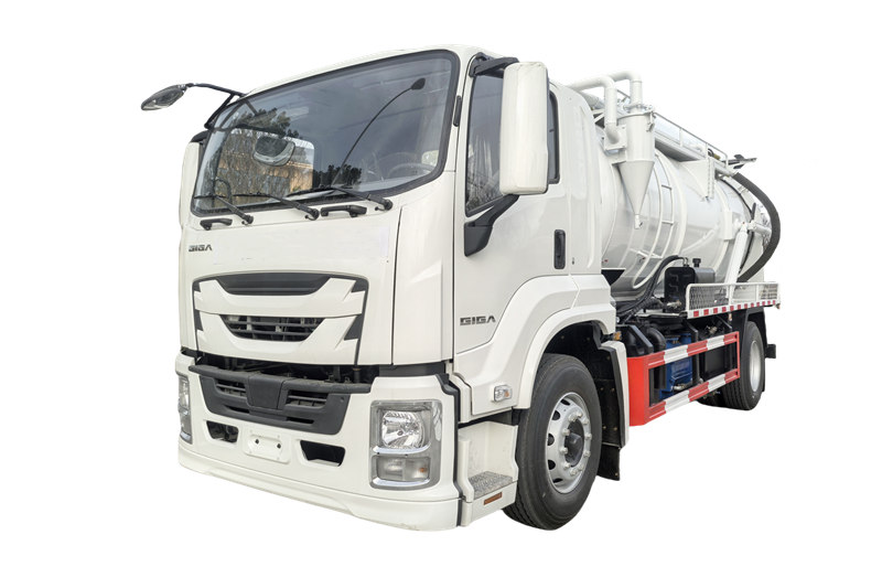 Isuzu GIGA sewage cleaning truck