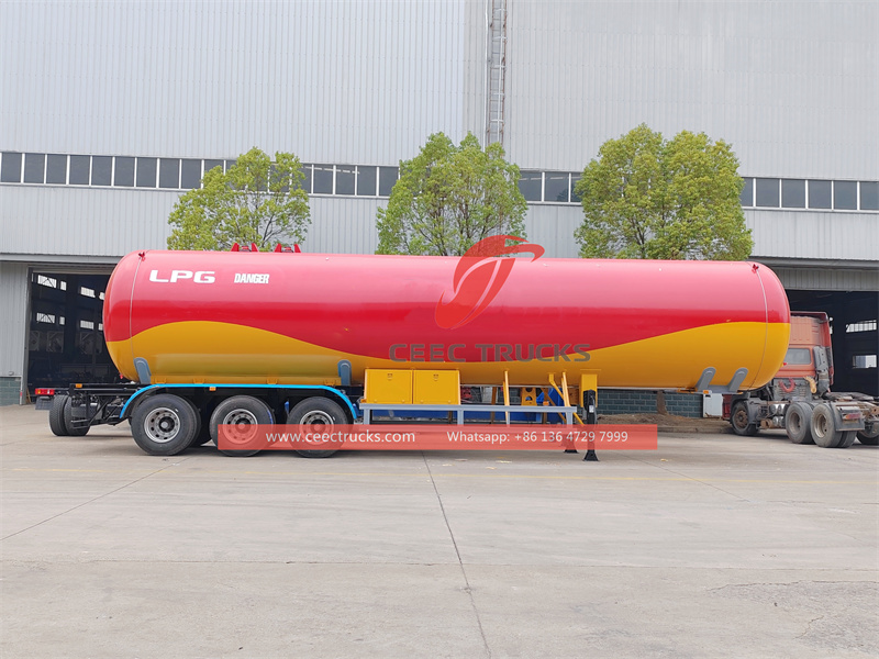 New 3-axle 39,000-liter fuel Storage Tank Trailer
