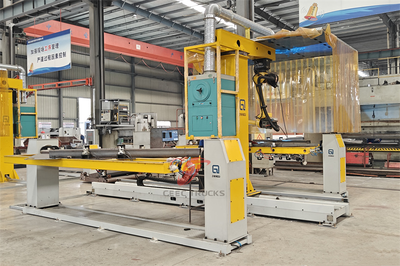 garbage comapctor truck