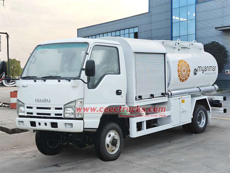 ISUZU 5000Liters aviation refueler tanker truck