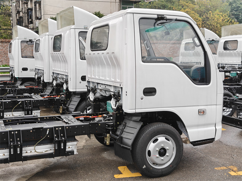 ISUZU electric lorry cargo truck cabin