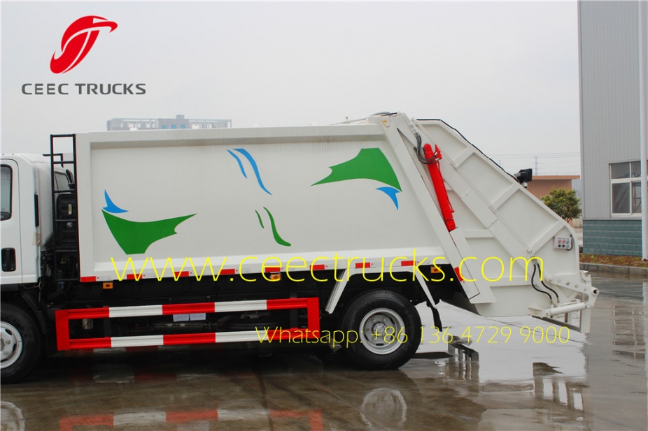 Japanese ISUZU 8 CBM trash compression truck