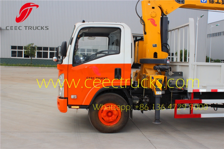 myanmar export ISUZU 5 T boom crane mounted truck