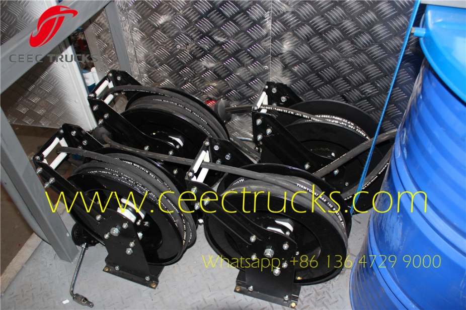 Durable HOWO all wheel drive mobile workshop truck manufacturer CEEC TRUCKS