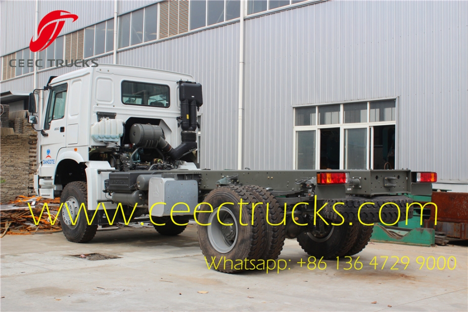 10 CBM Heavy type refuse compression truck all-wheel-drive model