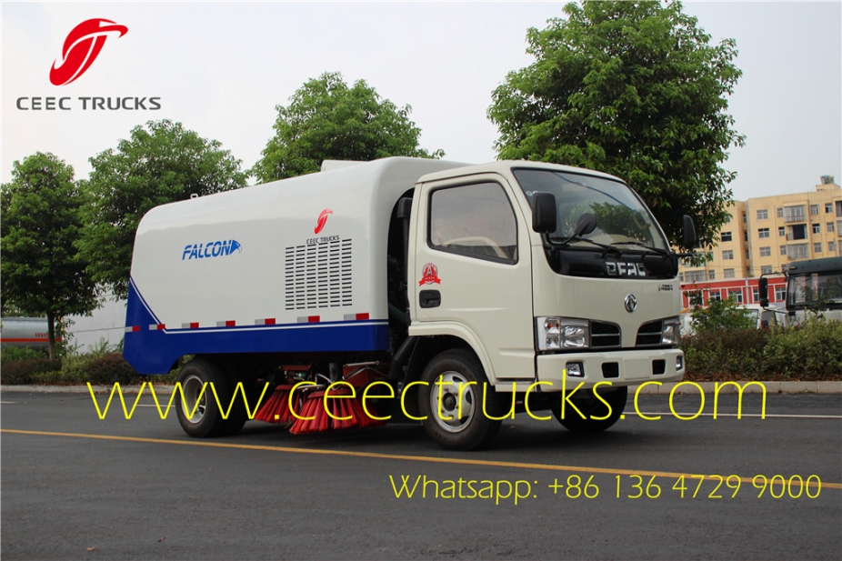 Environmental 4cbm dustbin and 1cbm water tank DONGFENG Mechanical road sweeper