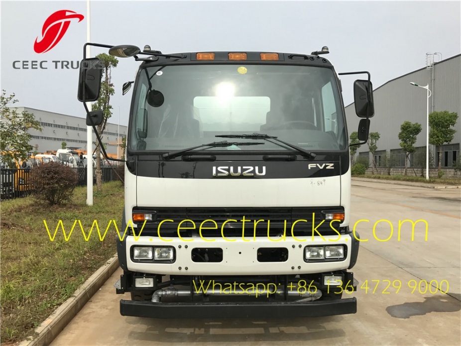 Mongolia customer buy 4 units ISUZU FVZ fuel trucks on sale