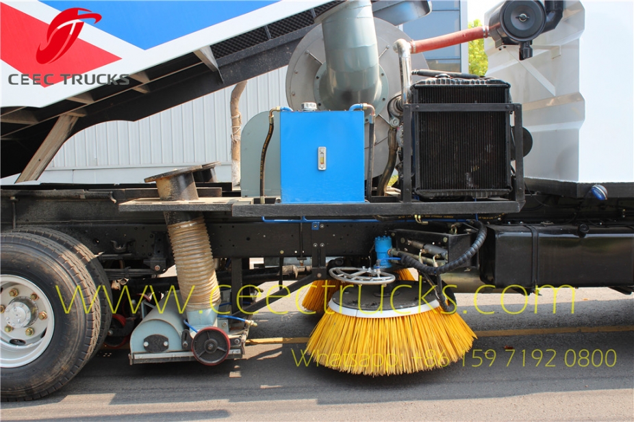 Road sweeper truck & sweeper kit hydraulic oil tanker assembly