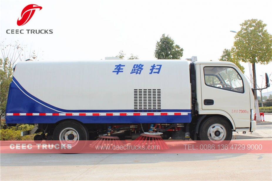 Camion spazzatrice stradale Dongfeng 5CBM