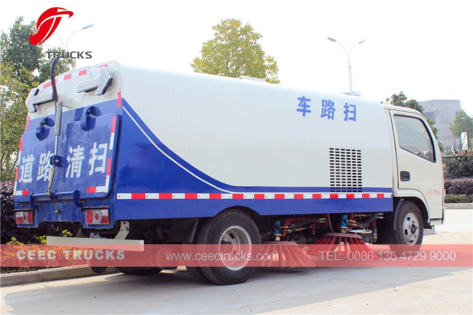 Camion spazzatrice stradale Dongfeng 5CBM