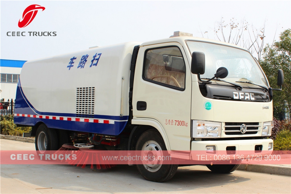 Camion spazzatrice stradale Dongfeng 5CBM