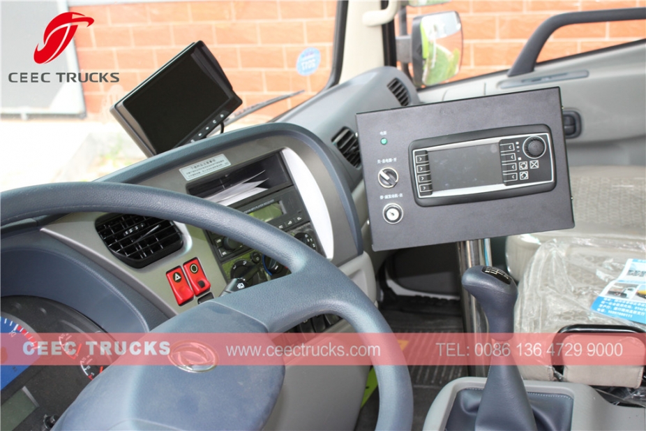 Veicolo spazzatrice stradale Dongfeng da 12.000 litri