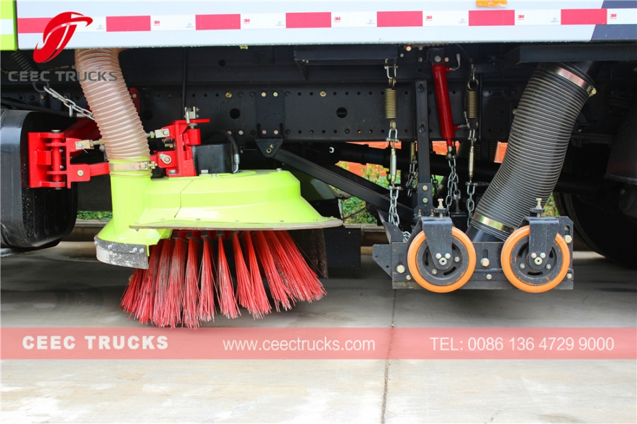 Veicolo spazzatrice stradale Dongfeng da 12.000 litri