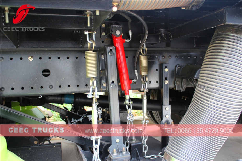 Veicolo spazzatrice stradale Dongfeng da 12.000 litri