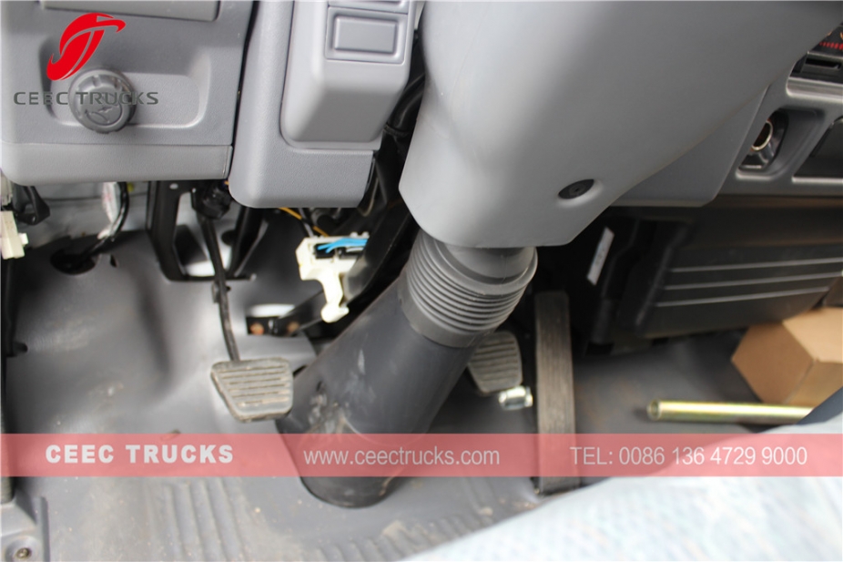 Autocarro spazzatrice stradale ISUZU 12CBM