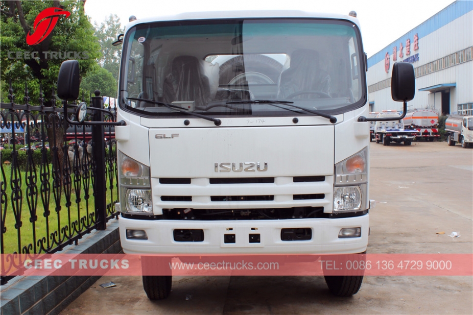 Camion svuota pozzetto ISUZU da 8.000 litri