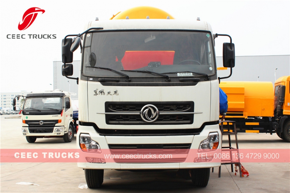 Dongfeng 16CBM camion cisterna con aspirazione delle acque reflue sotto vuoto