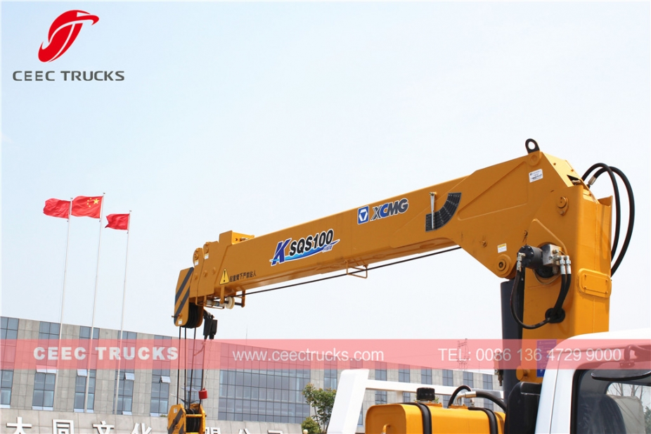 Low price 4 T truck mounted crane trucks