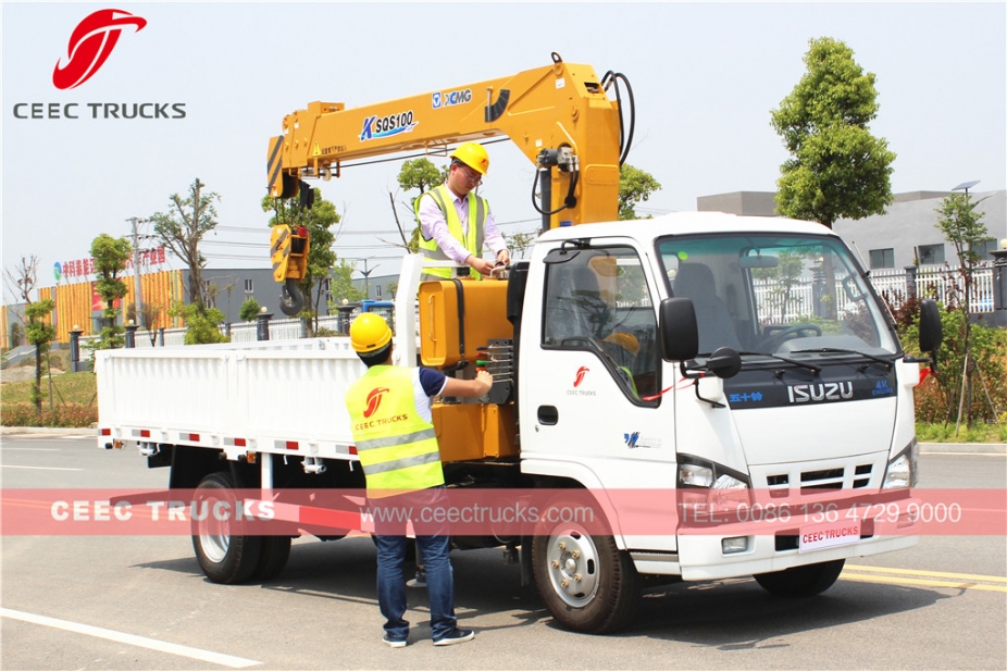 Best ISUZU 4 T truck mounted crane trucks