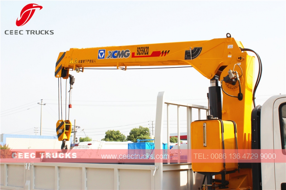 TOP quality ISUZU 5 T truck crane