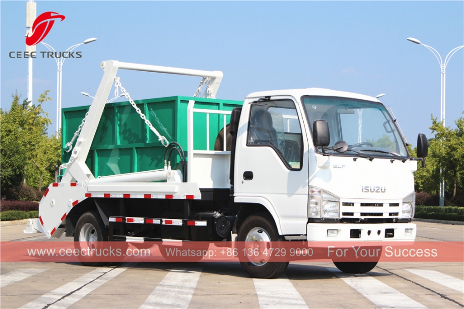 Camion della spazzatura con braccio oscillante ISUZU 4CBM