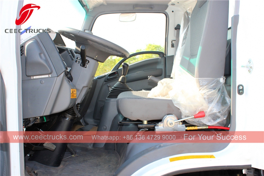 ISUZU 8cbm garbage compactor truck