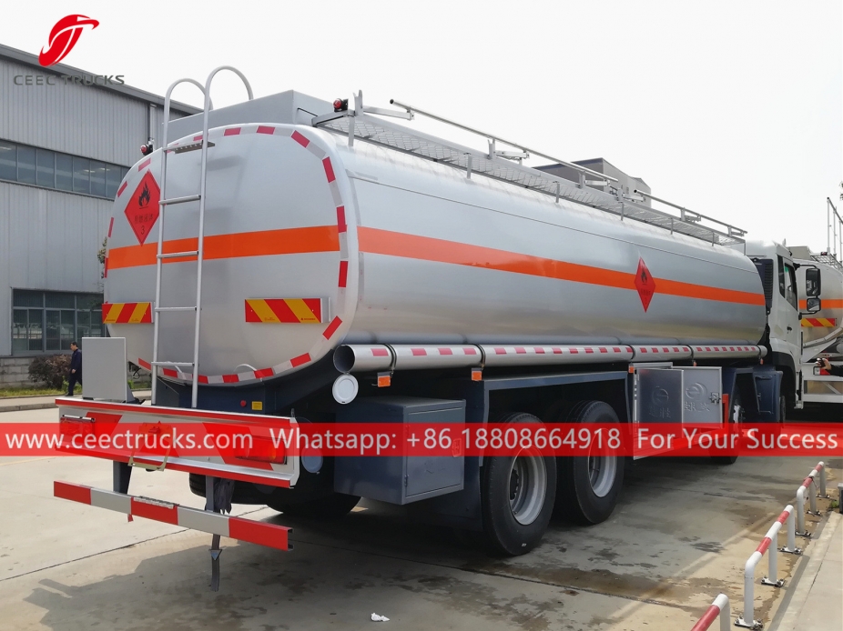 30CBM RHD Camion cisterna per carburante DONGFENG