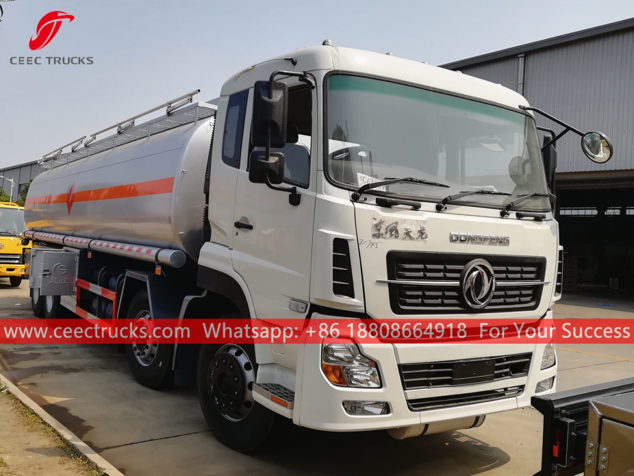 30CBM RHD Camion cisterna per carburante DONGFENG