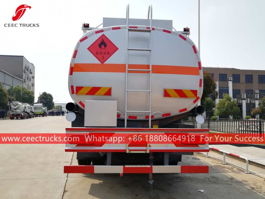 30CBM RHD Camion cisterna per carburante DONGFENG