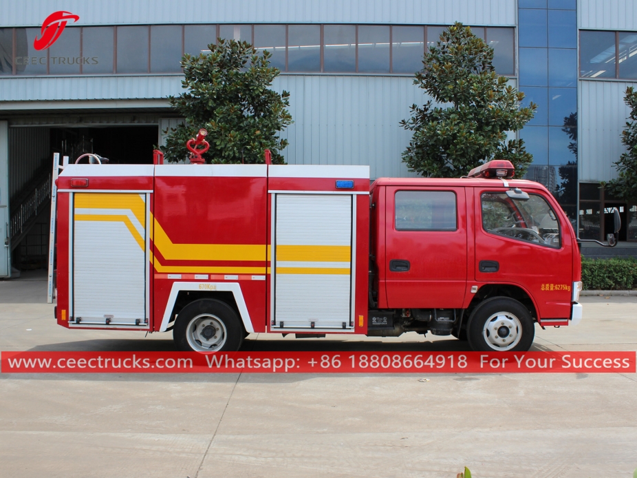 Camion dei vigili del fuoco con serbatoio dell'acqua da 2.000 litri DONGFENG