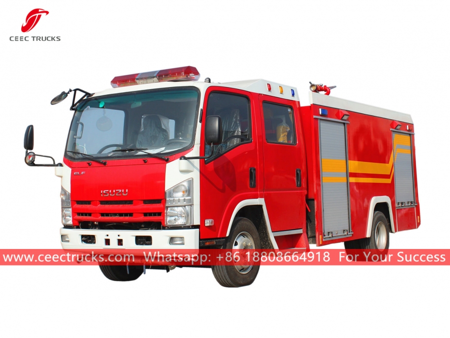 Camion dei vigili del fuoco con serbatoio d'acqua ISUZU 700P