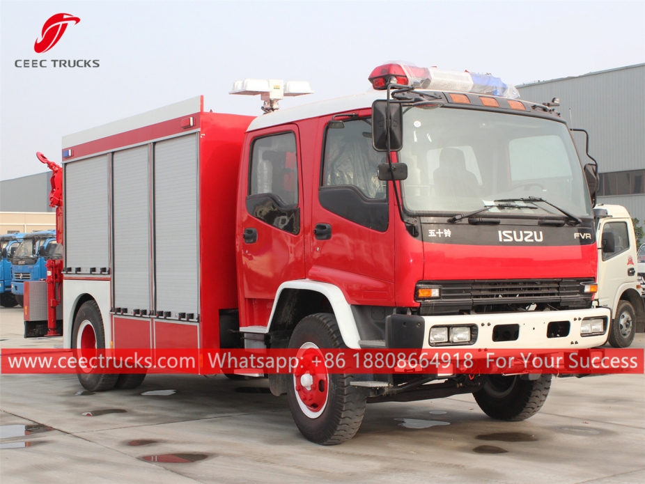 Camion di salvataggio ISUZU FVR con gru