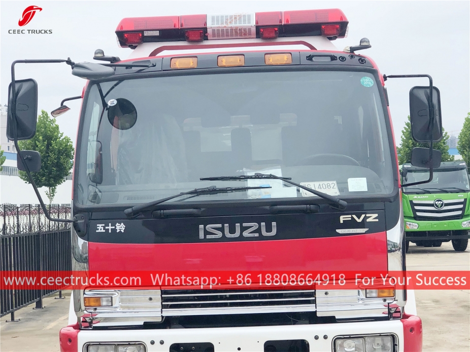 Camion dei vigili del fuoco in schiuma d'acqua ISUZU 12CBM