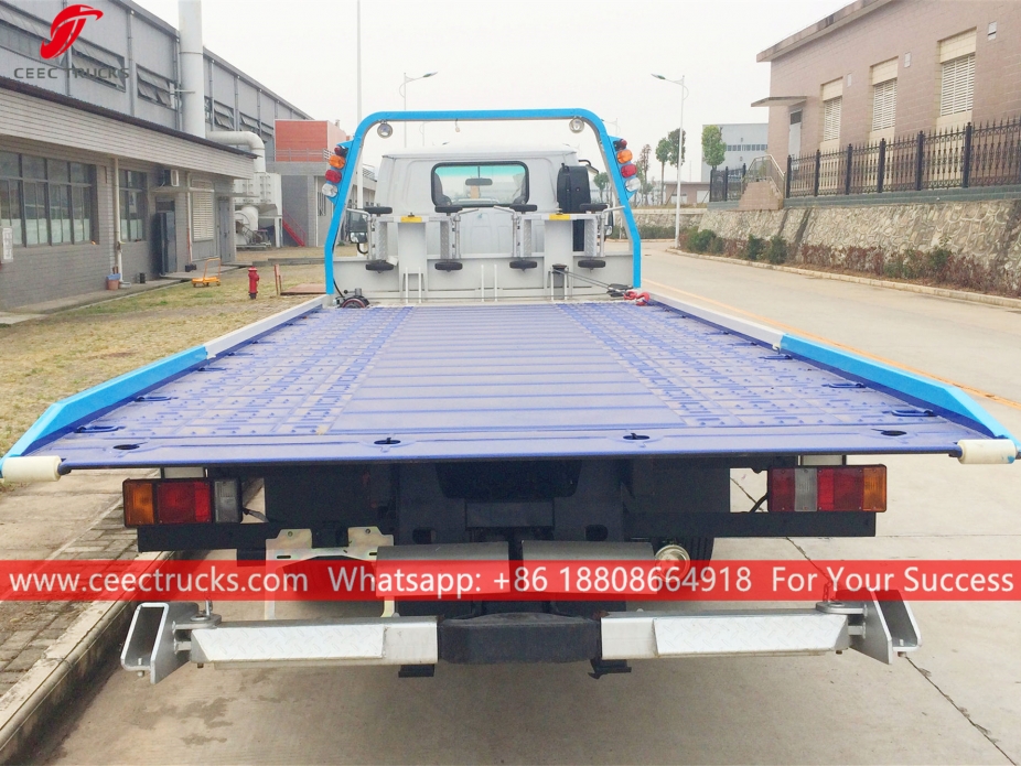 Camion demolitore stradale ISUZU da 3 tonnellate