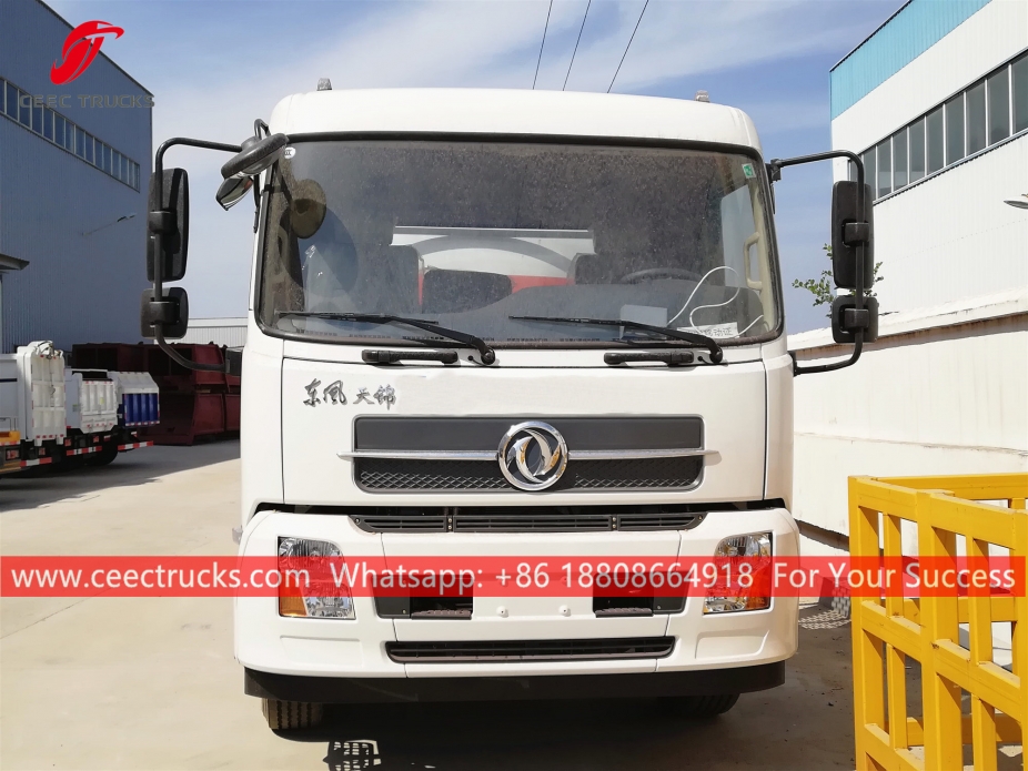 Camion di aspirazione delle acque reflue da 11.000 litri DONGFENG