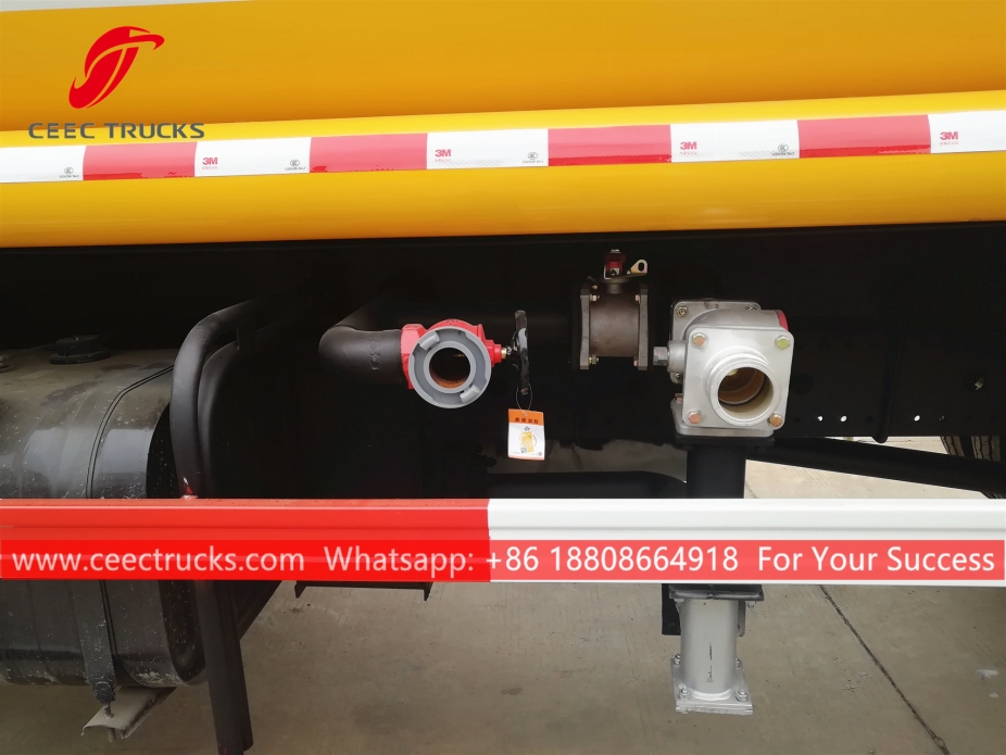 11 CBM Autocisterna per acqua DONGFENG