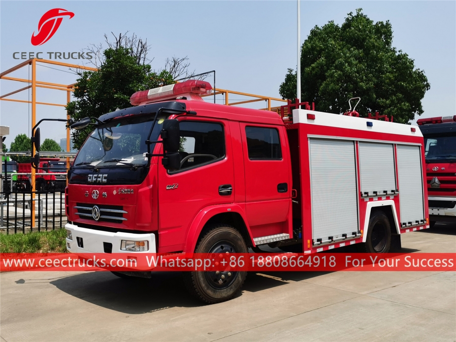 Camion dei vigili del fuoco in schiuma Dongfeng 4CBM