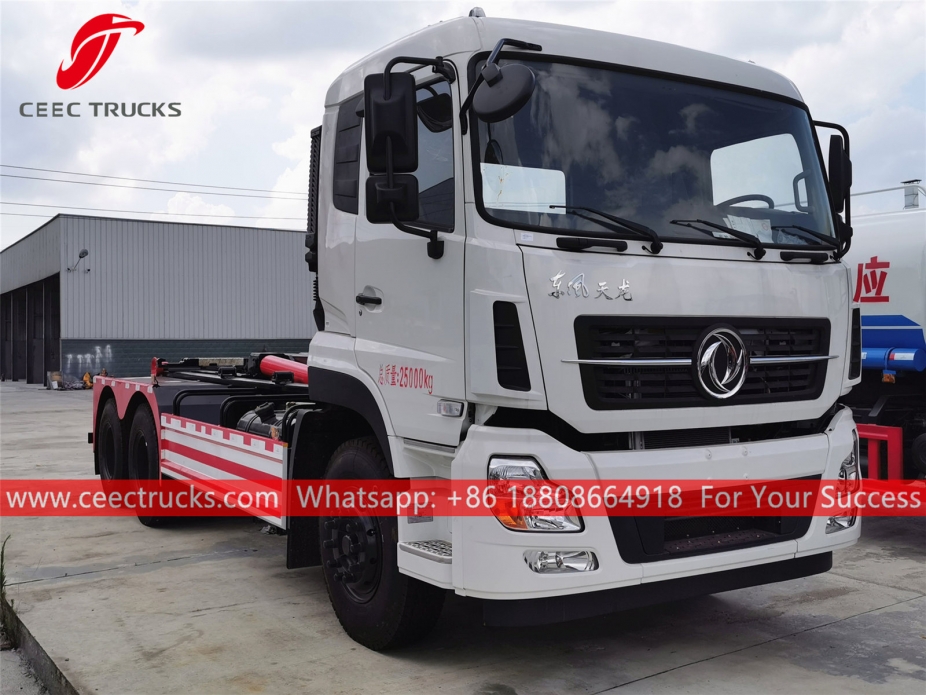 Camion con caricatore a gancio Dongfeng