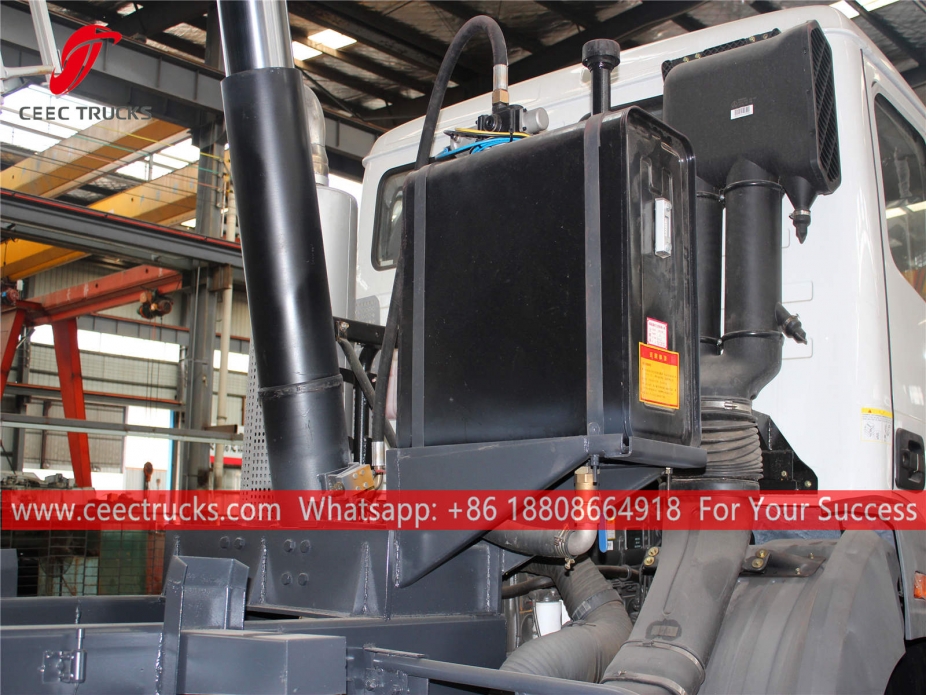 Autocarro con cassone ribaltabile ISUZU GIGA