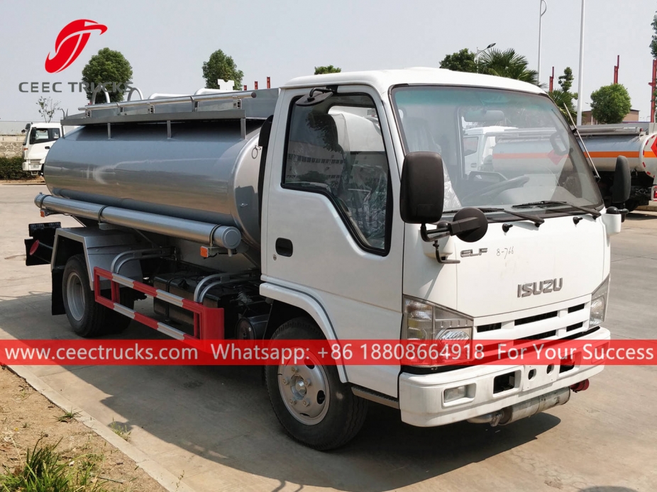 4CBM Camion cisterna per carburante ISUZU