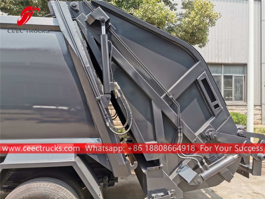 ISUZU 5CBM garbage compactor truck