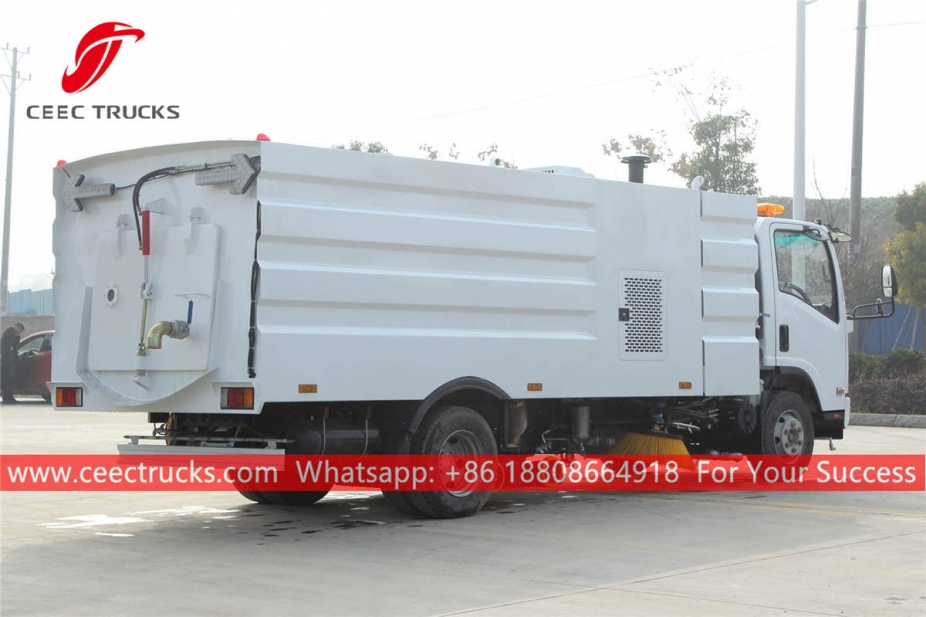 ISUZU 8cbm road sweeping truck